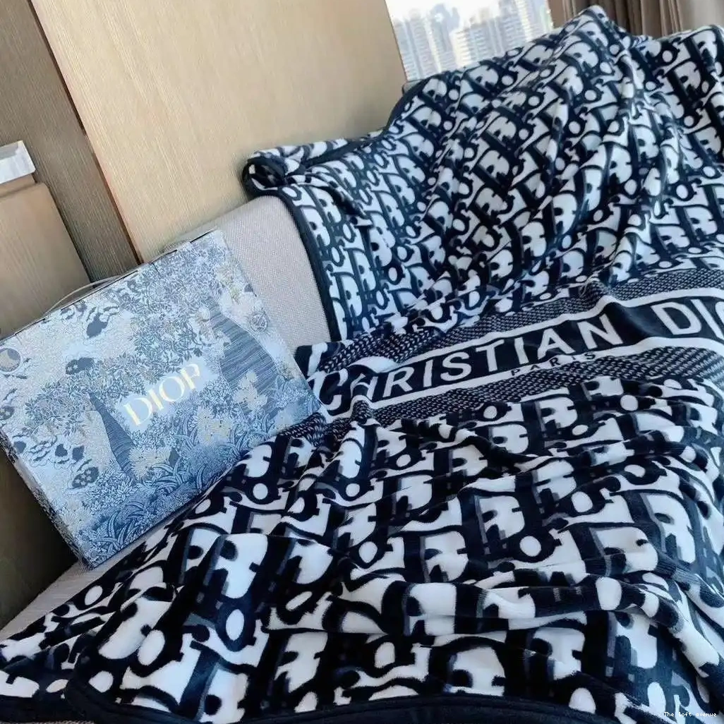 FLEECE OBLIQUE BLANKET THROW 0611